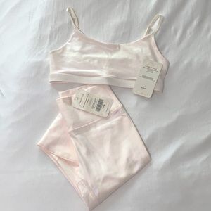 NWT Fabletics Iridescent Set